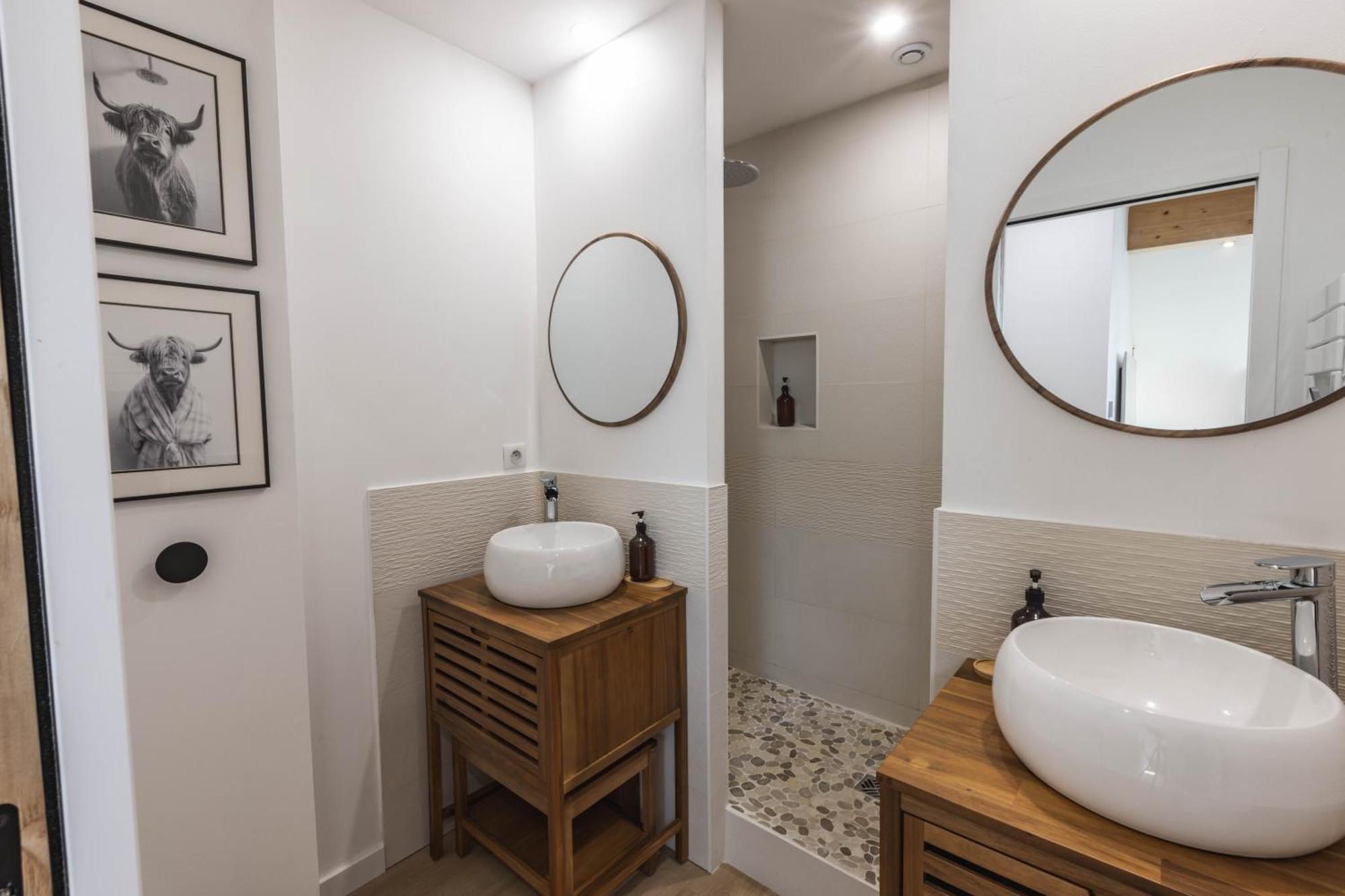 Le Rioumajou 1 - Grand T6 - Piscine - Centre St Lary Apartment